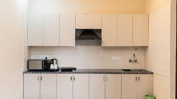 Standard Studio | In-room safe, free WiFi