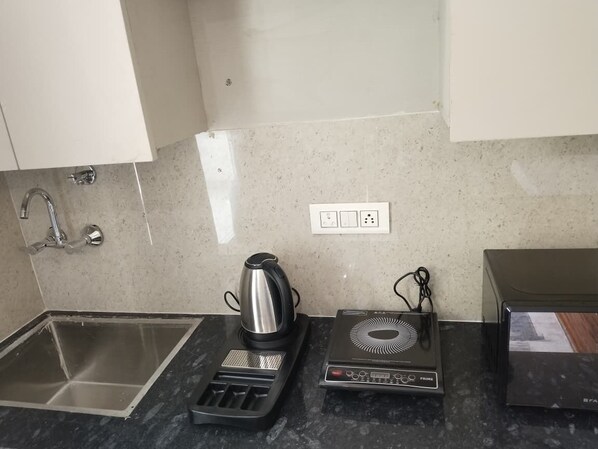 Studio, kaupunkinäköala | Yksityinen keittonurkkaus