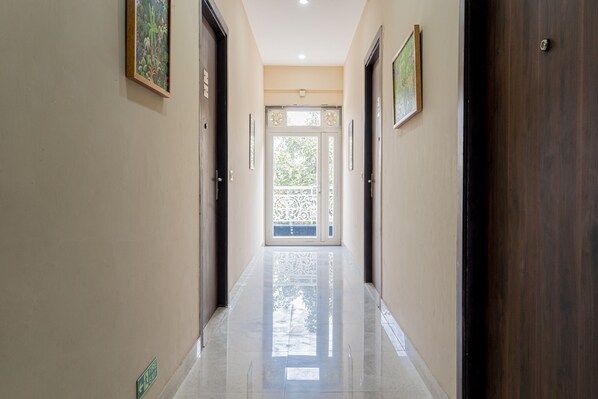 Interior - The Hoften Enkay Residency DLF Galleria (Gurugram)