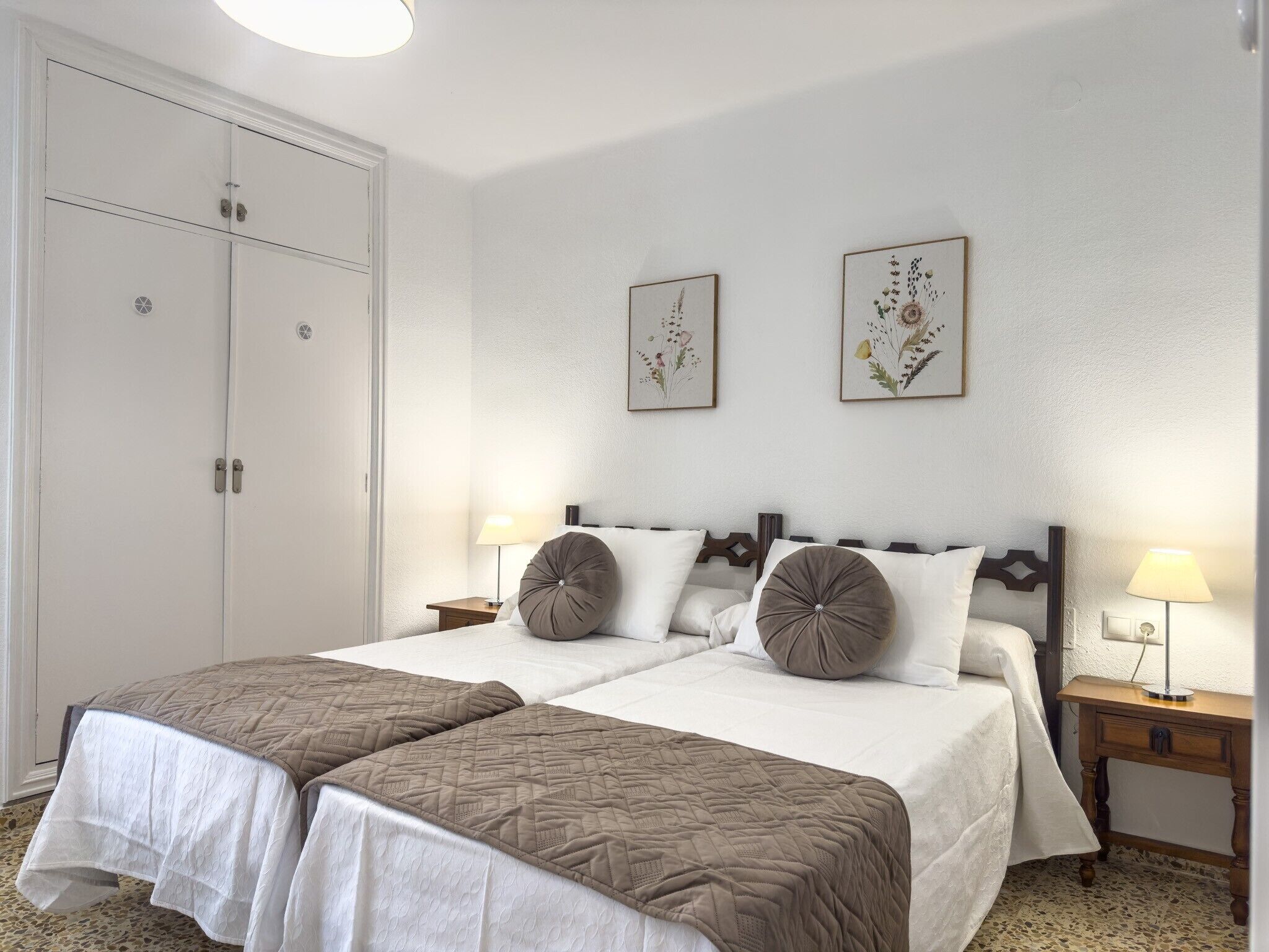 1 chambre, fer et planche à repasser, Wi-Fi, draps fournis