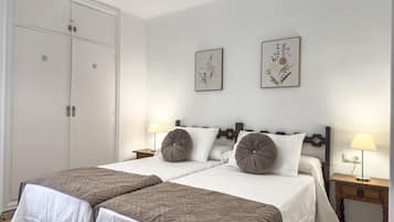 1 chambre, fer et planche Ă repasser, Wi-Fi, draps fournis