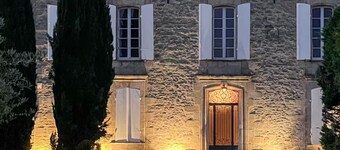 Property XVIII of 500 m2 with private pool and park 20 minutes from Bordeaux.