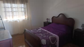 3 chambres, fer et planche Ă repasser, Wi-Fi, draps fournis