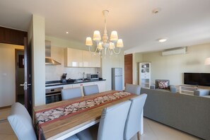 Klassiek appartement, 3 slaapkamers | Woonkamer