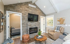 Cabin, 1 Bedroom, Kitchen, River View | Living area - Campton 3040 KY-11 (Campton)