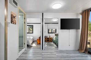 6 chambres, bureau, Wi-Fi gratuit, draps fournis