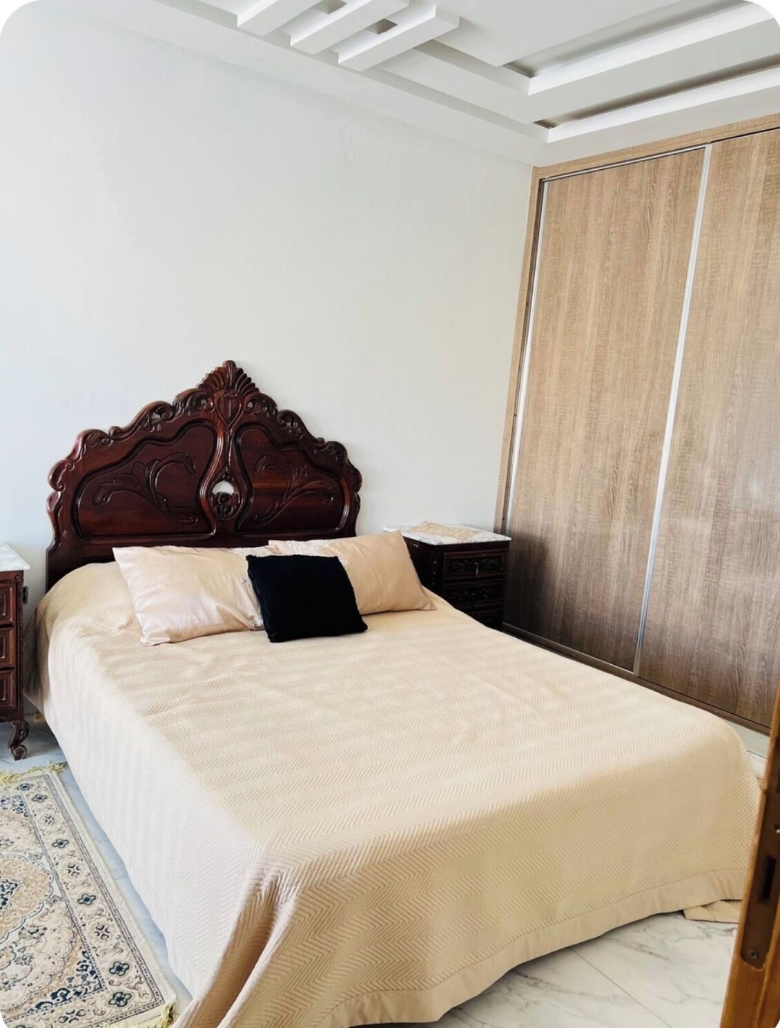 2 chambres, fer et planche à repasser, Wi-Fi, draps fournis