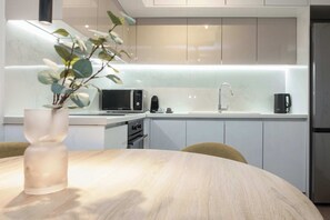 Fridge, microwave, oven, stovetop - Bright Minimal 1 Bd Apt in Calm Agia Paraskevi (Agia Paraskevi)