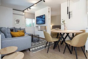 Interior - Bright Minimal 1 Bd Apt in Calm Agia Paraskevi (Agia Paraskevi)