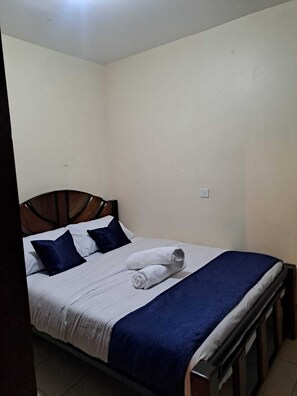 2 bedrooms, desk, iron/ironing board, free WiFi - Cozy 2-bedroom 2 bath apartment in awesome Pridelands 15 minutes from JKIA &SGR (Pridelands)