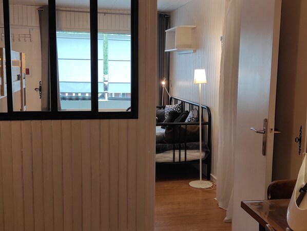 Interior - Modern apt with WiFi for 6 ppl at slopes (Besse-et-Saint-Anastaise-Super Besse)
