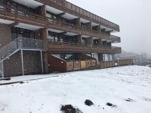 Exterior - Modern apt with WiFi for 6 ppl at slopes (Besse-et-Saint-Anastaise-Super Besse)