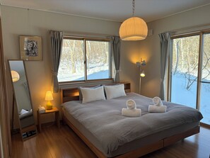 2 室のベッドルーム、アイロン / アイロン台、WiFi (無料)、ベッドシーツ