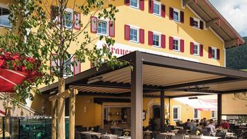 Fachada de la propiedad