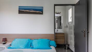 4 slaapkamers, een strijkplank/strijkijzer, wifi, beddengoed