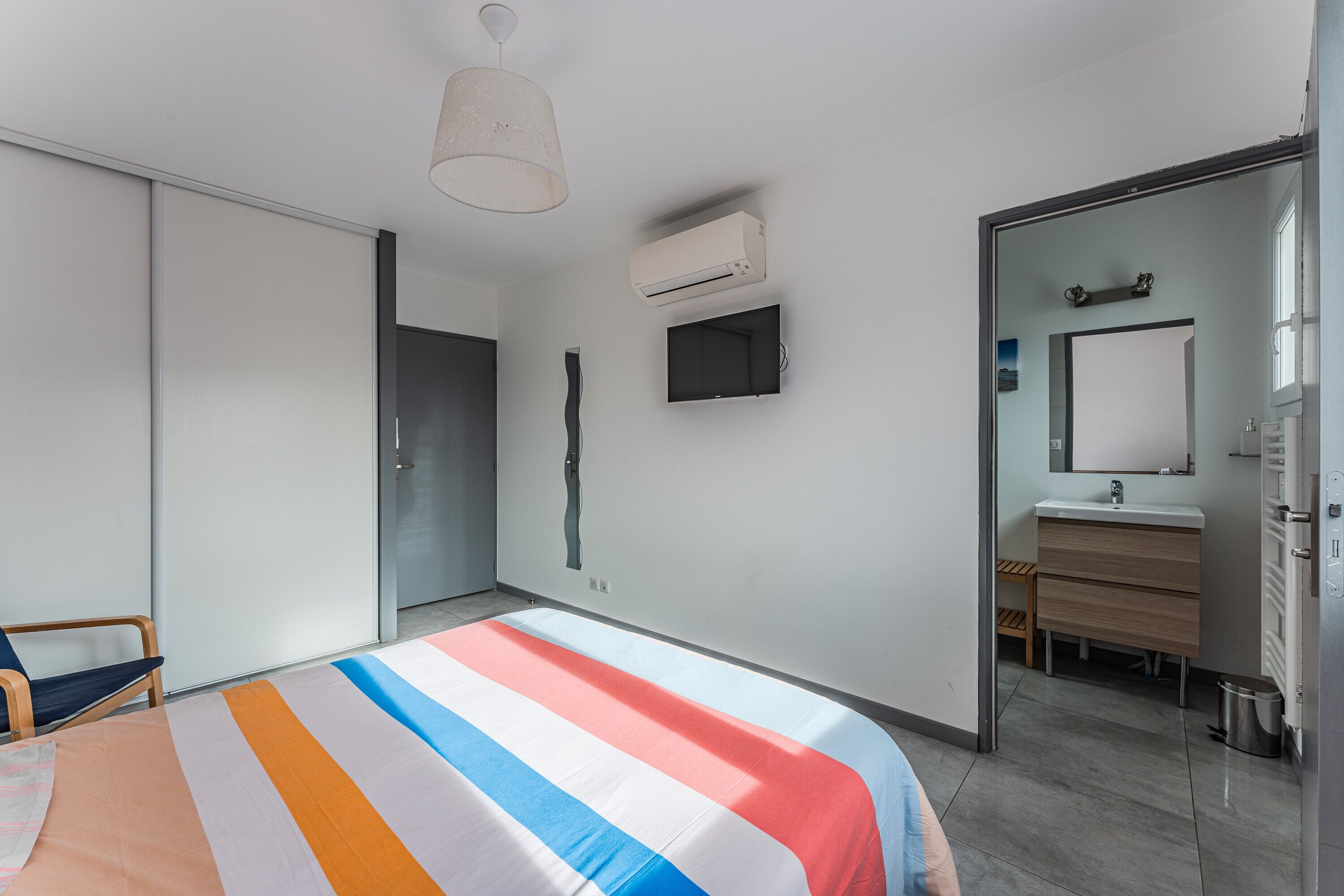 4 間睡房、熨斗/熨衫板、Wi-Fi、床單