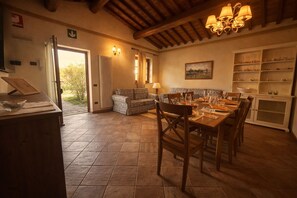 Standard Apartment, 2 Bedrooms, Garden View, Garden Area | Living area | Smart TV - Agriturismo Borgo Sette Tigli (Montepulciano)
