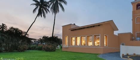 Fachada