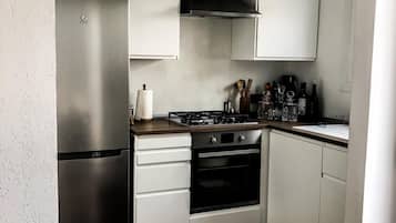 Forn, placa de cuina i rentaplats