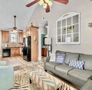 TV - Ocean Lakes S29 Great location!  3 Bedroom 2 bath Limo cart (Myrtle Beach)