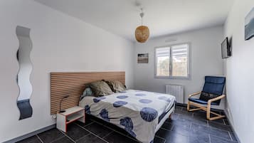 3 dormitorios, tabla de planchar con plancha, wifi y ropa de cama