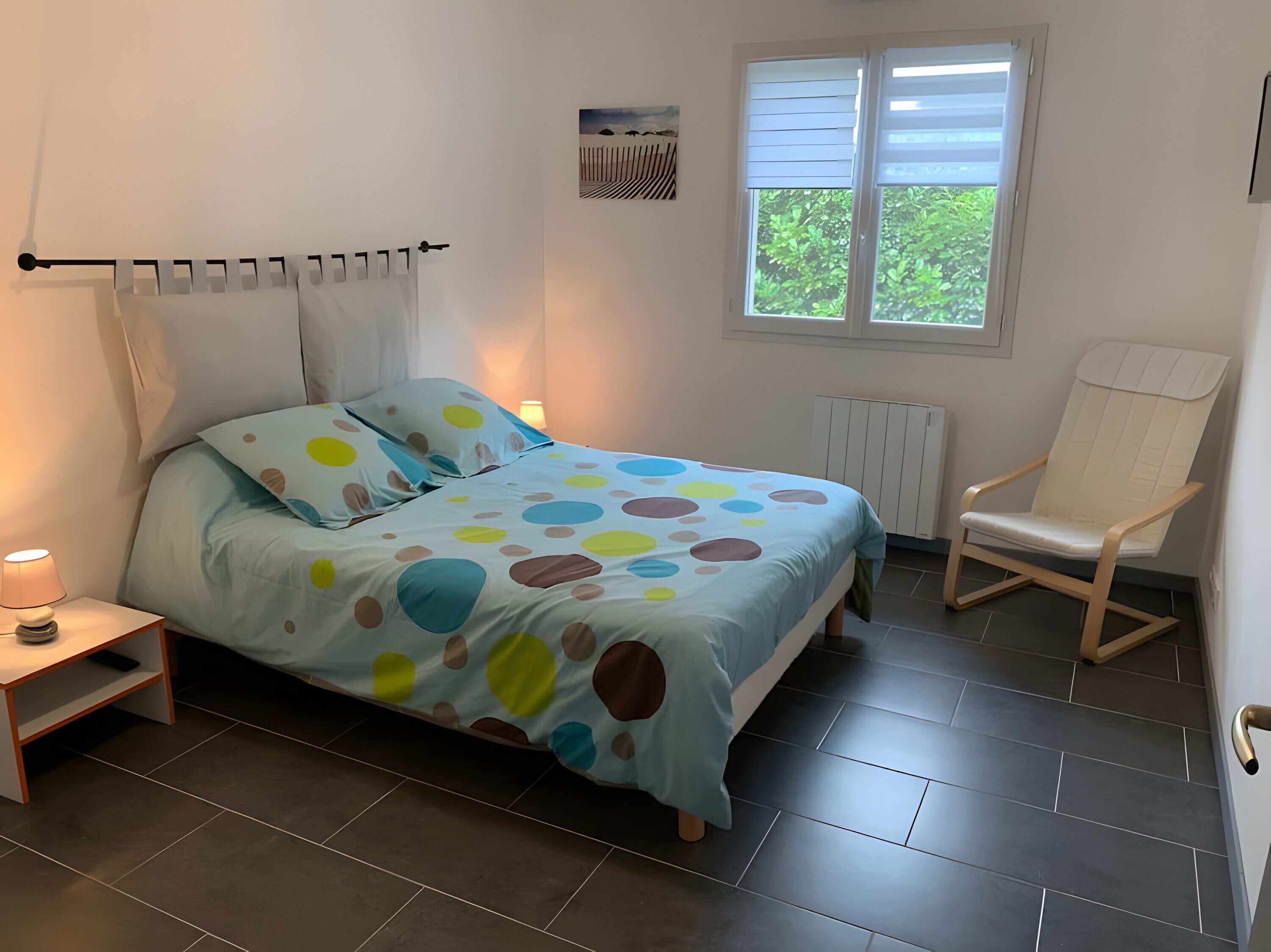 3 chambres, fer et planche à repasser, Wi-Fi, draps fournis