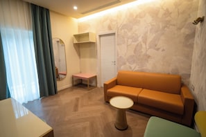 Doppia familiare | Minibar, Wi-Fi gratuito