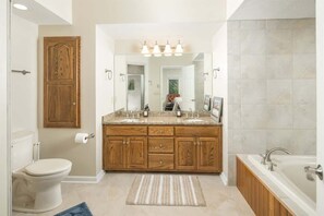 Unclassified image, 4 of 27, button