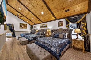 12 bedrooms, free WiFi, bed sheets