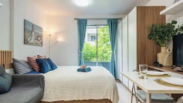 Studio, Multiple Bedrooms, Accessible, Smoking | 1 bedroom