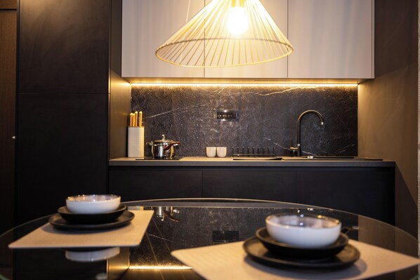 Apartemen Superior, 1 Tempat Tidur King | Dapur pribadi | Lemari es kecil