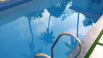 Piscina externa