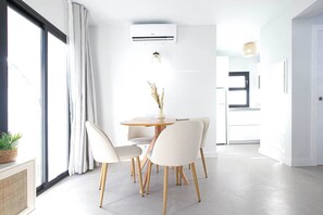 Comfort-huoneisto, näköala puutarhaan | Oleskelualue