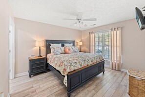 4 bedrooms, iron/ironing board, travel crib, free WiFi