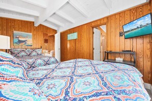 4 bedrooms, iron/ironing board, free WiFi, bed sheets