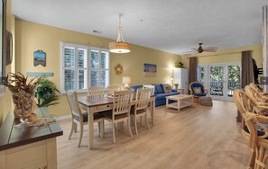 Smart TV, music library, video library - Ocean Keys 4421 2nd floor 6 pools/beach (North Myrtle Beach)