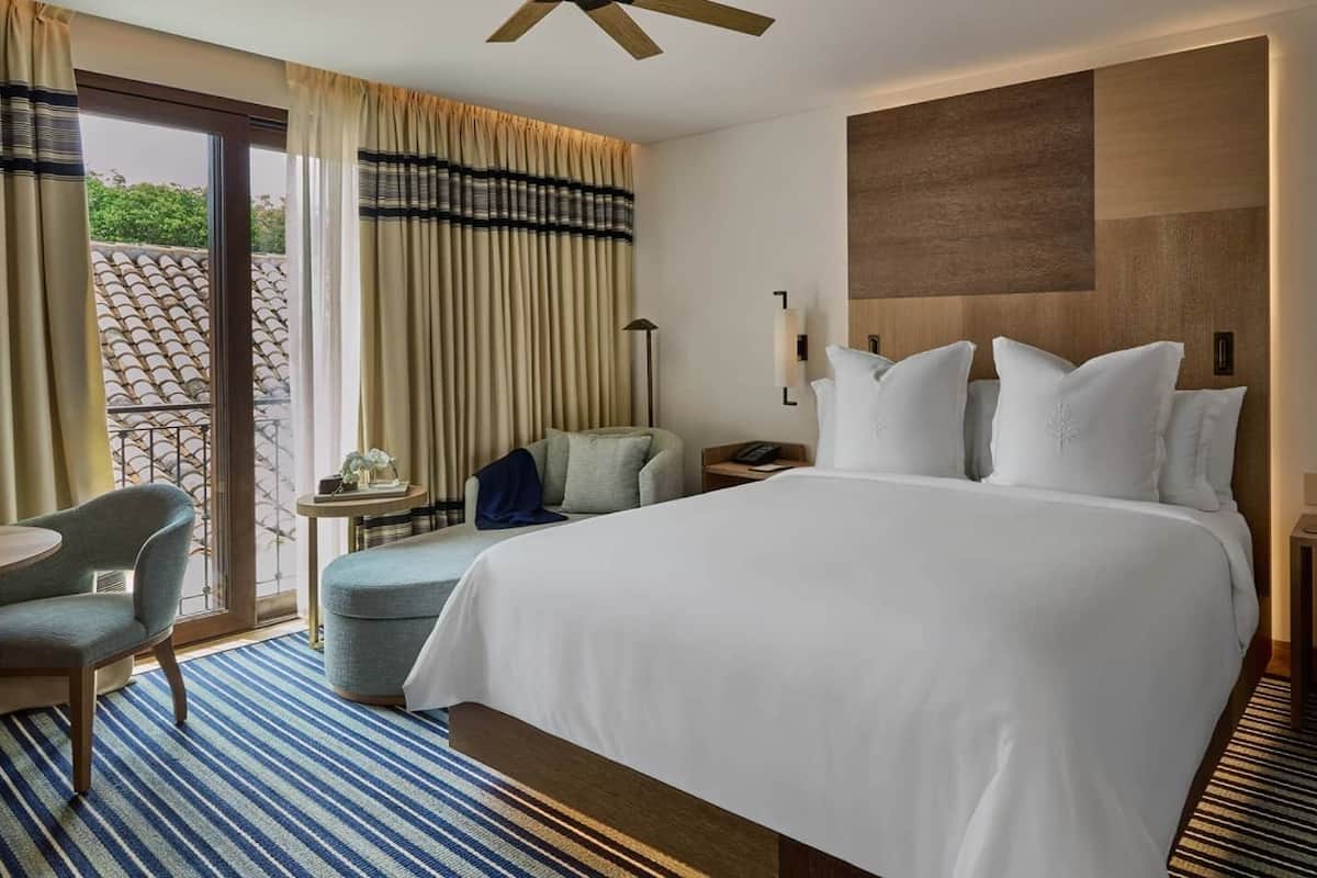 Minibar, free cots/infant beds, free WiFi, bed sheets