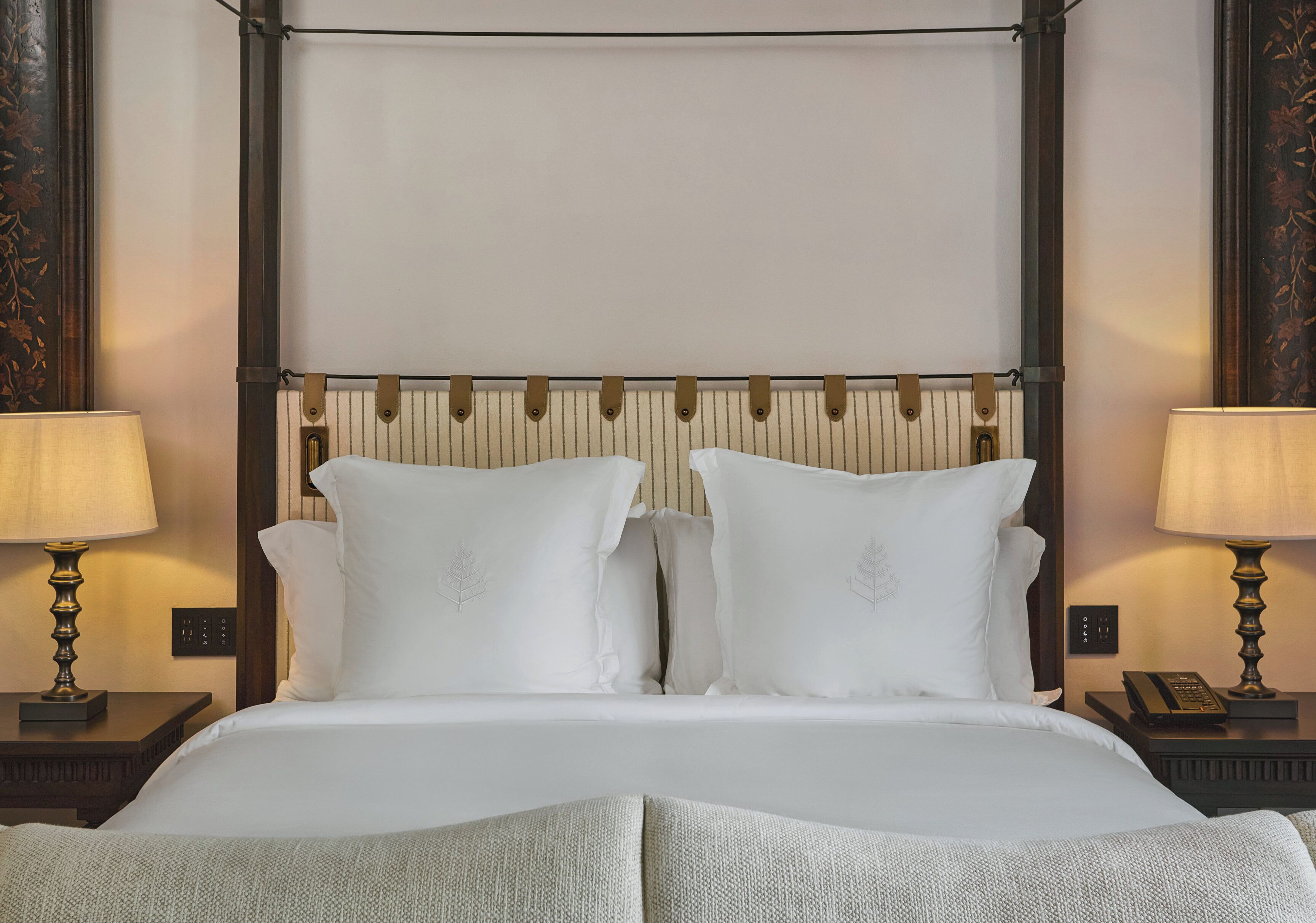 Rom (Colonial) | Minibar, barnesenger (inkludert), wi-fi (inkludert) og sengetøy