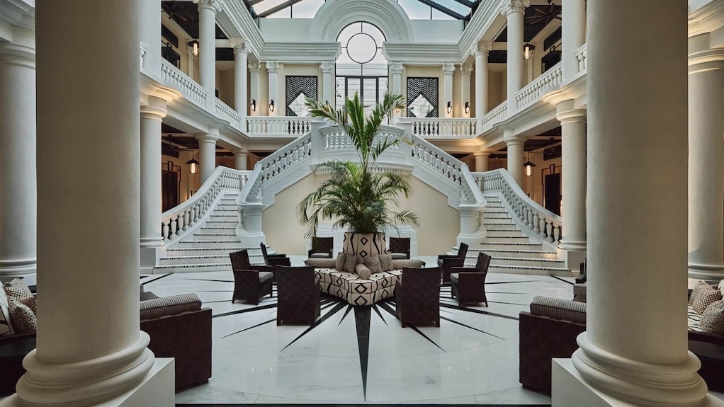 https://luxury-casino-si.com/