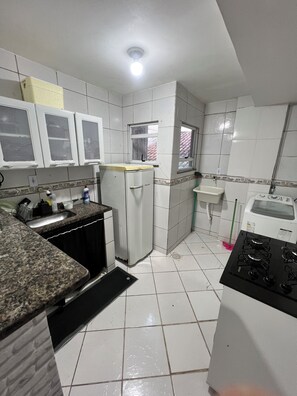 Fridge, microwave, stovetop, blender