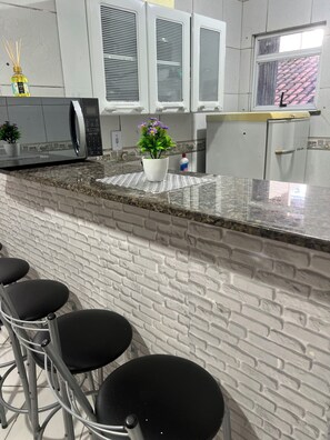 Fridge, microwave, stovetop, blender