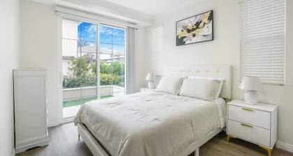 Newly Built Pasadena Retreat Parking Great Location