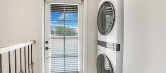 新建帕薩迪納度假屋 - 停車便利地點佳  