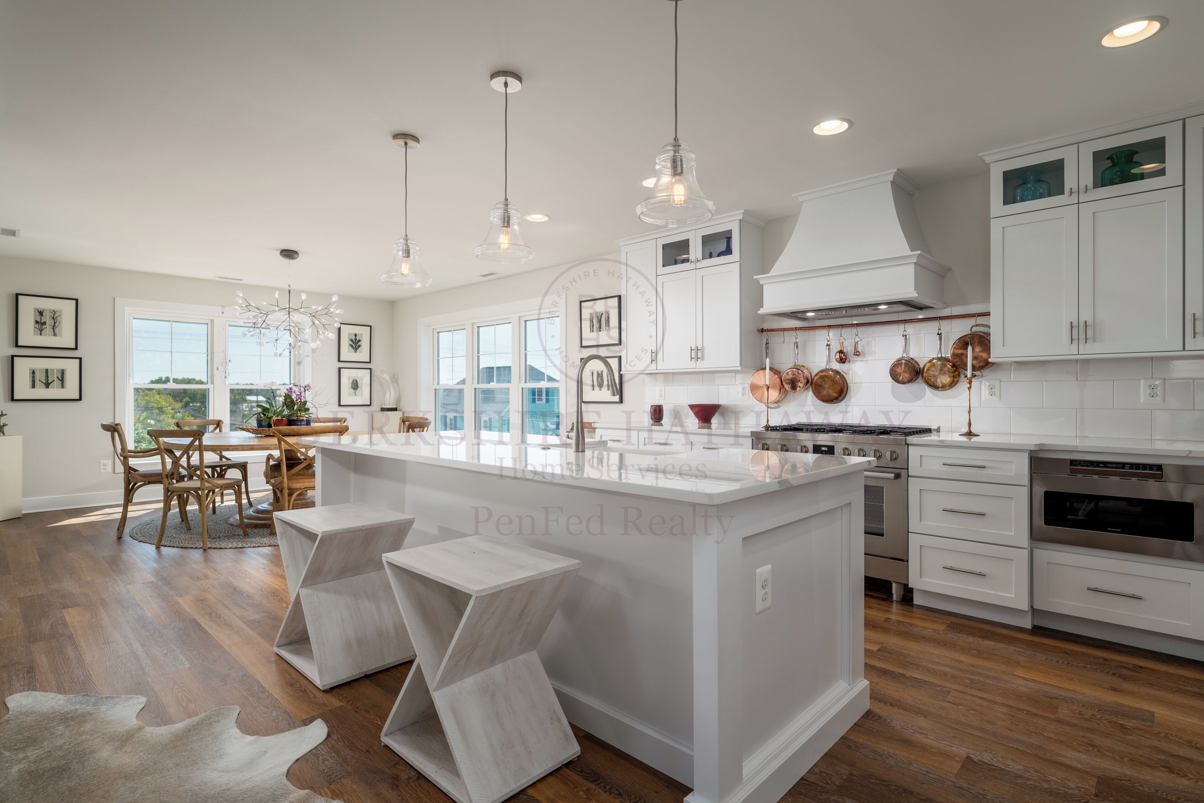 Microwave, dishwasher