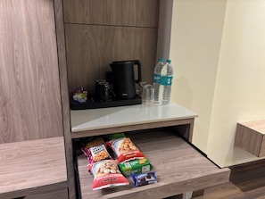 Desk, laptop workspace, free WiFi