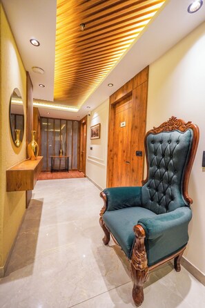 Interior - Carom Hotel Manali (Manali)