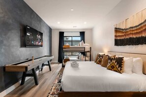5 Schlafzimmer, Bügeleisen/Bügelbrett, Reisekinderbett, kostenloses WLAN