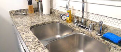 Mikrovågsugn, ugn och spishäll