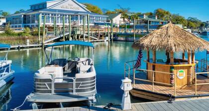 Drift Away with Inlet Vibes in Murrells Inlet at a Peaceful Studio