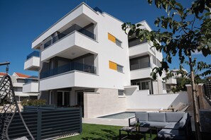 Façade de lâhĂ©bergement - soirĂ©e/nuit